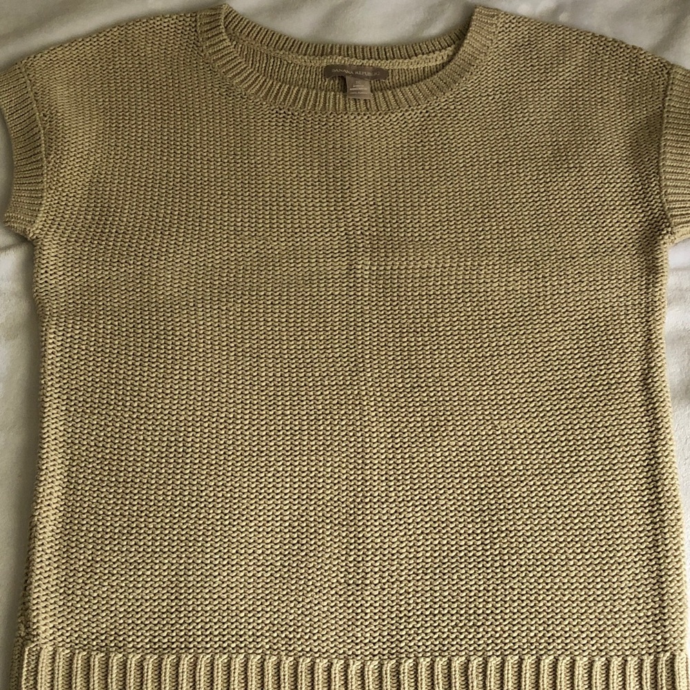 Banana Republic Short-Sleeve Crew Sweater in Beige